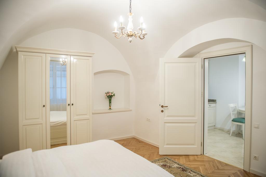 Baroc Apartments & Studio Sibiu Ngoại thất bức ảnh